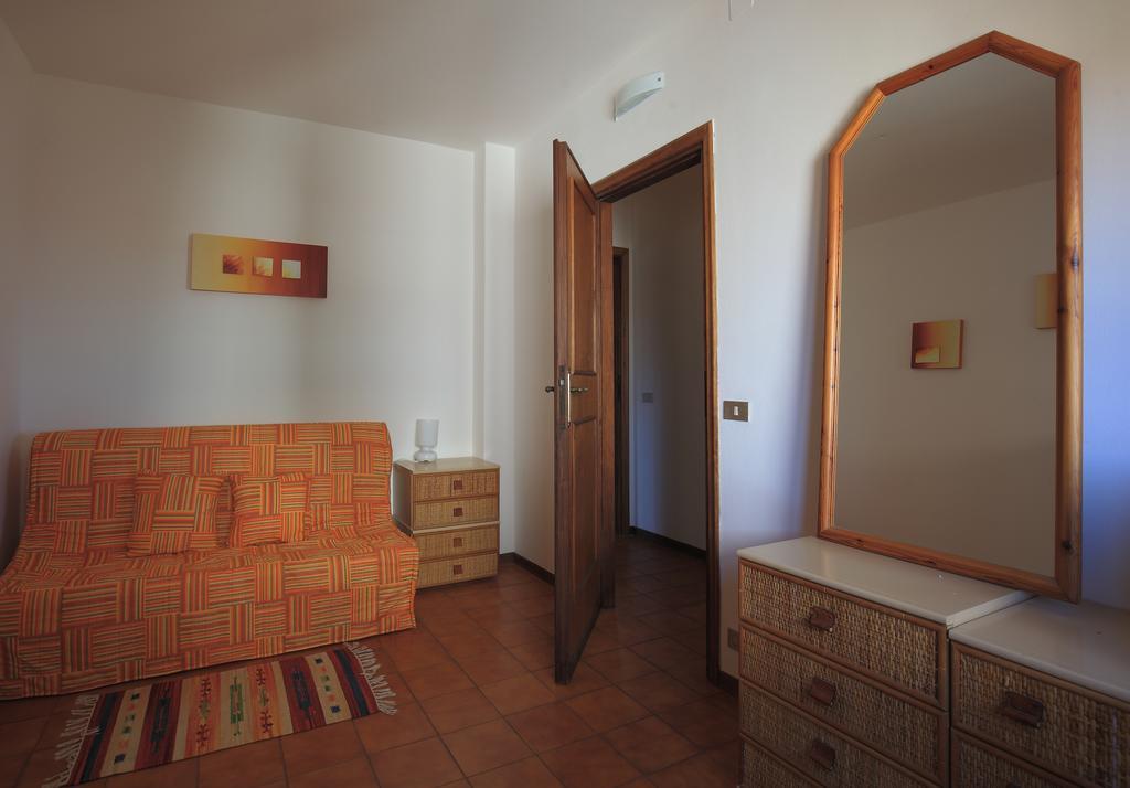 Casa Guglielmo Apartment เวียเรจโจ ภายนอก รูปภาพ