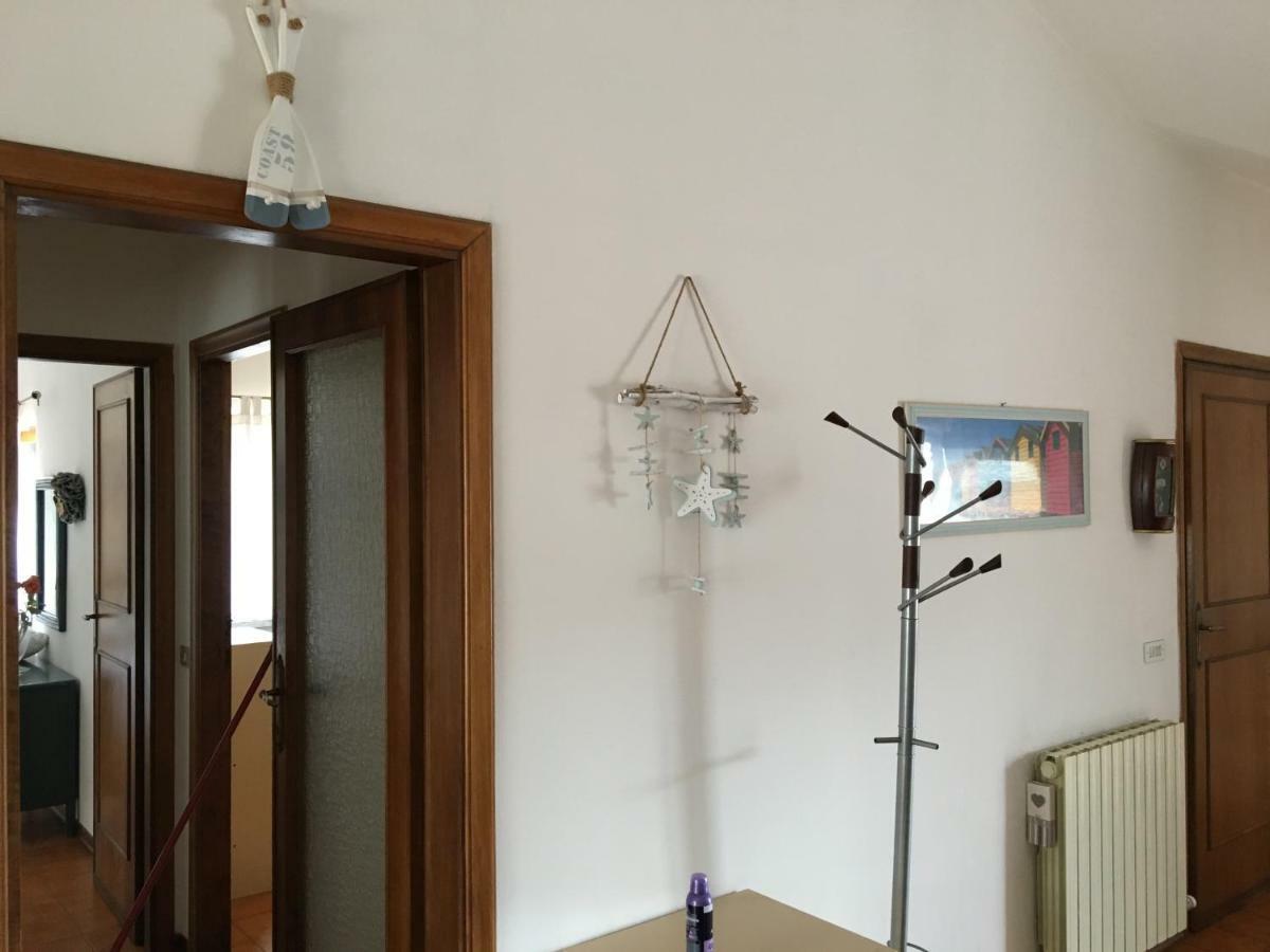 Casa Guglielmo Apartment เวียเรจโจ ภายนอก รูปภาพ